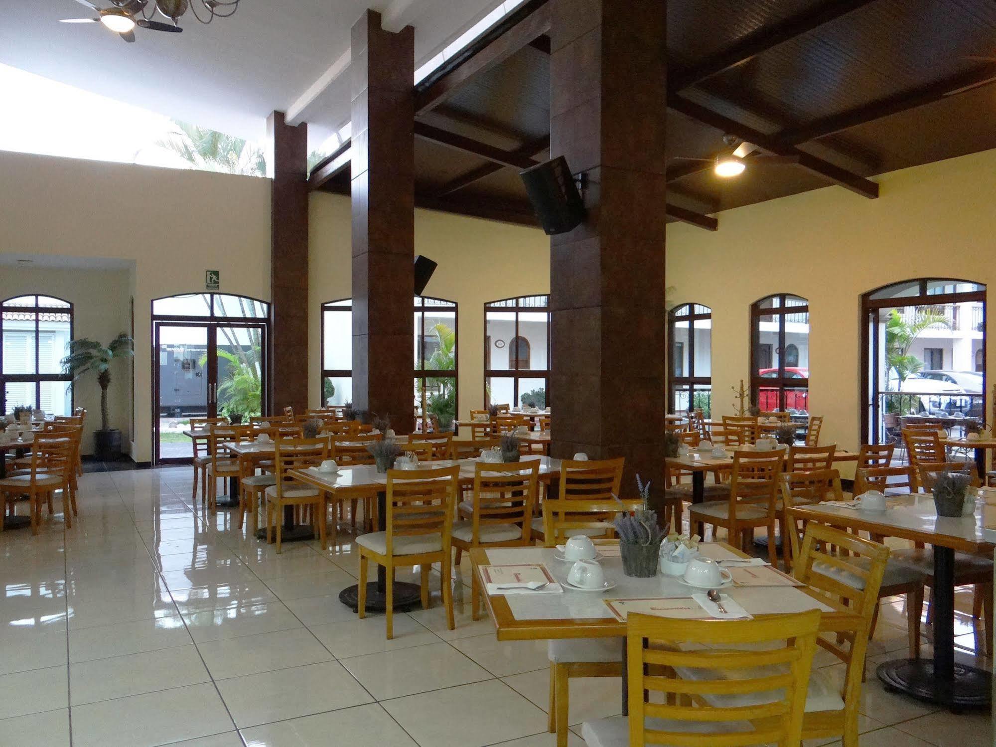 Hotel Las Palomas Tepic Bagian luar foto